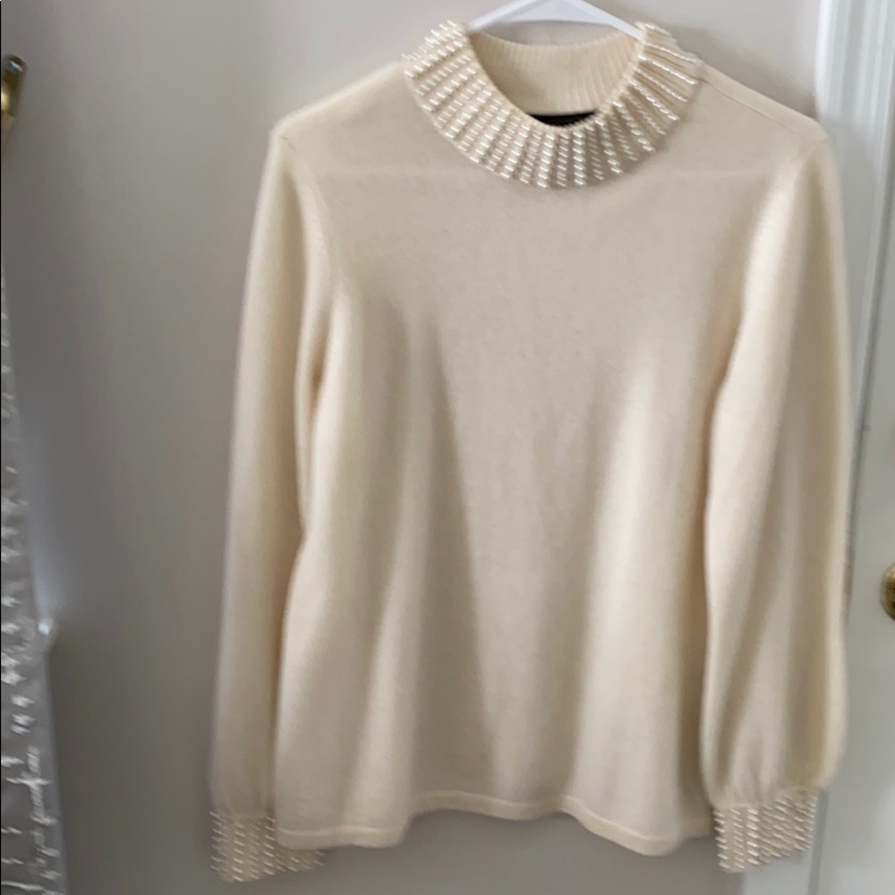 Women’s cashmere sweater